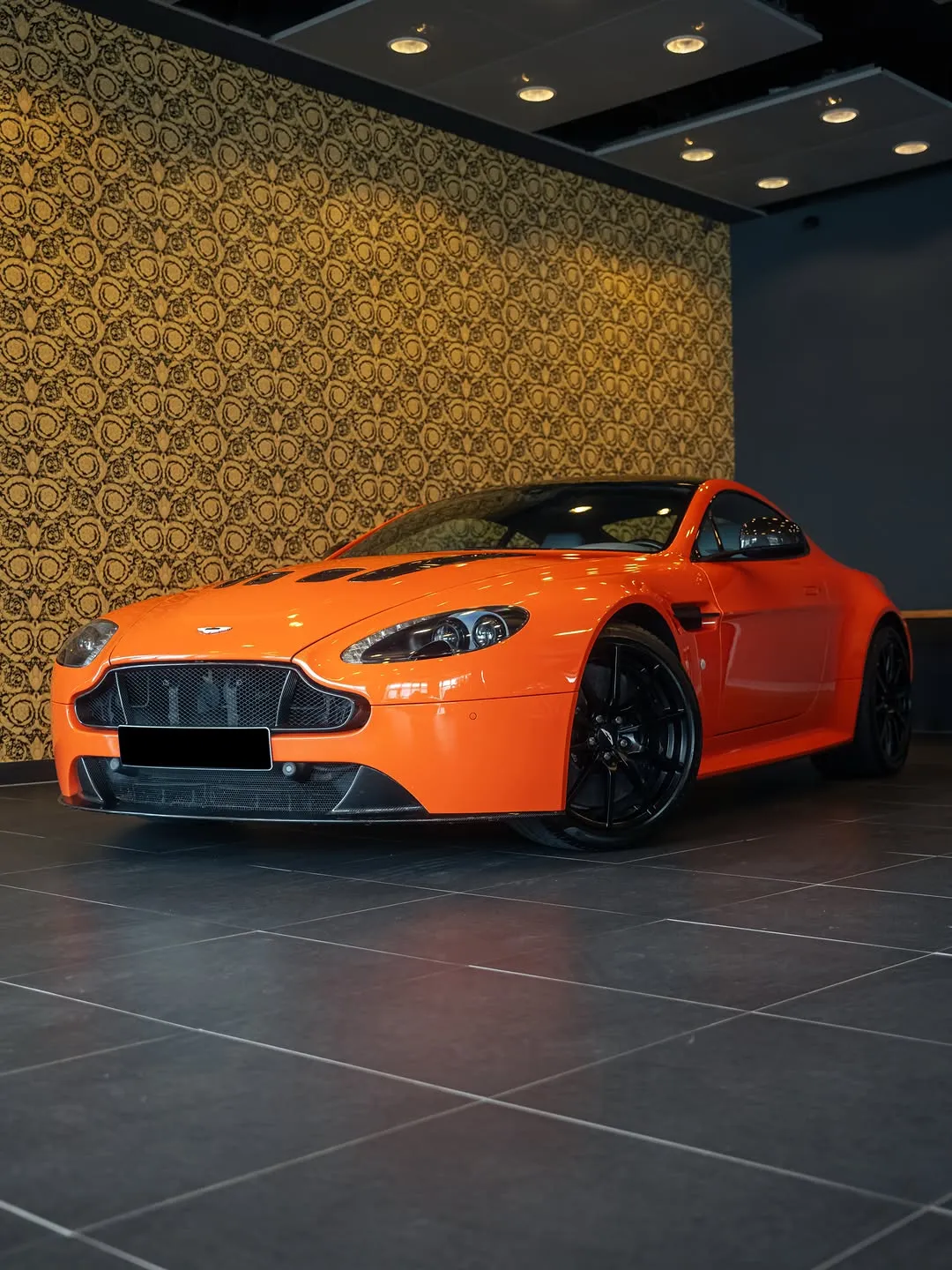 Aston Martin V12 Vantage S