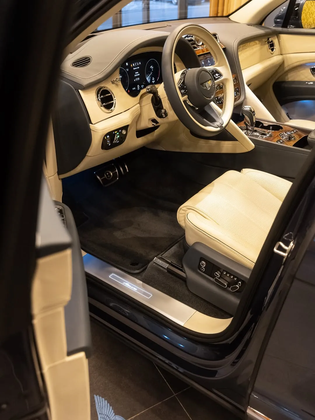 Bentley Bentayga V8