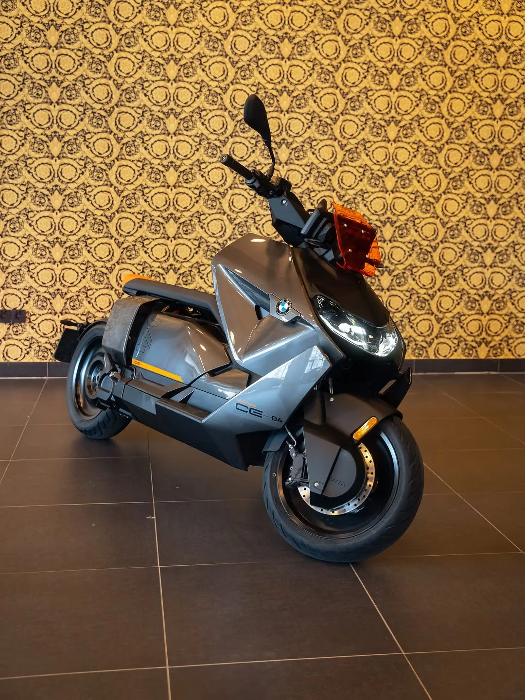BMW CE 04 elektrický skúter