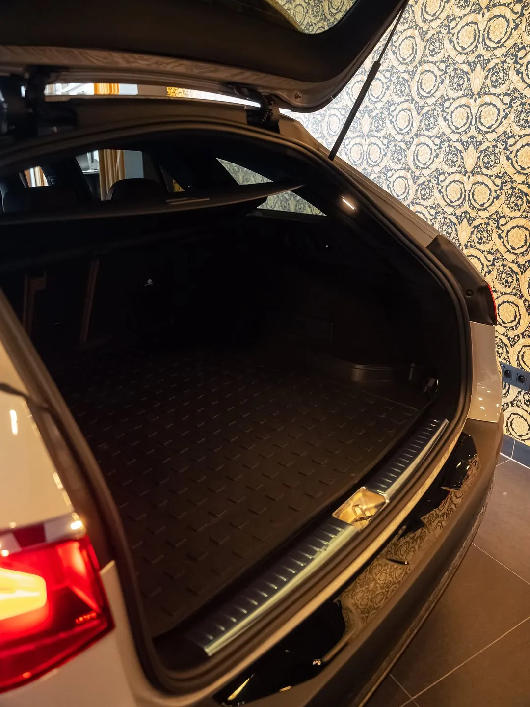 Mercedes-Benz E 220d 4Matic