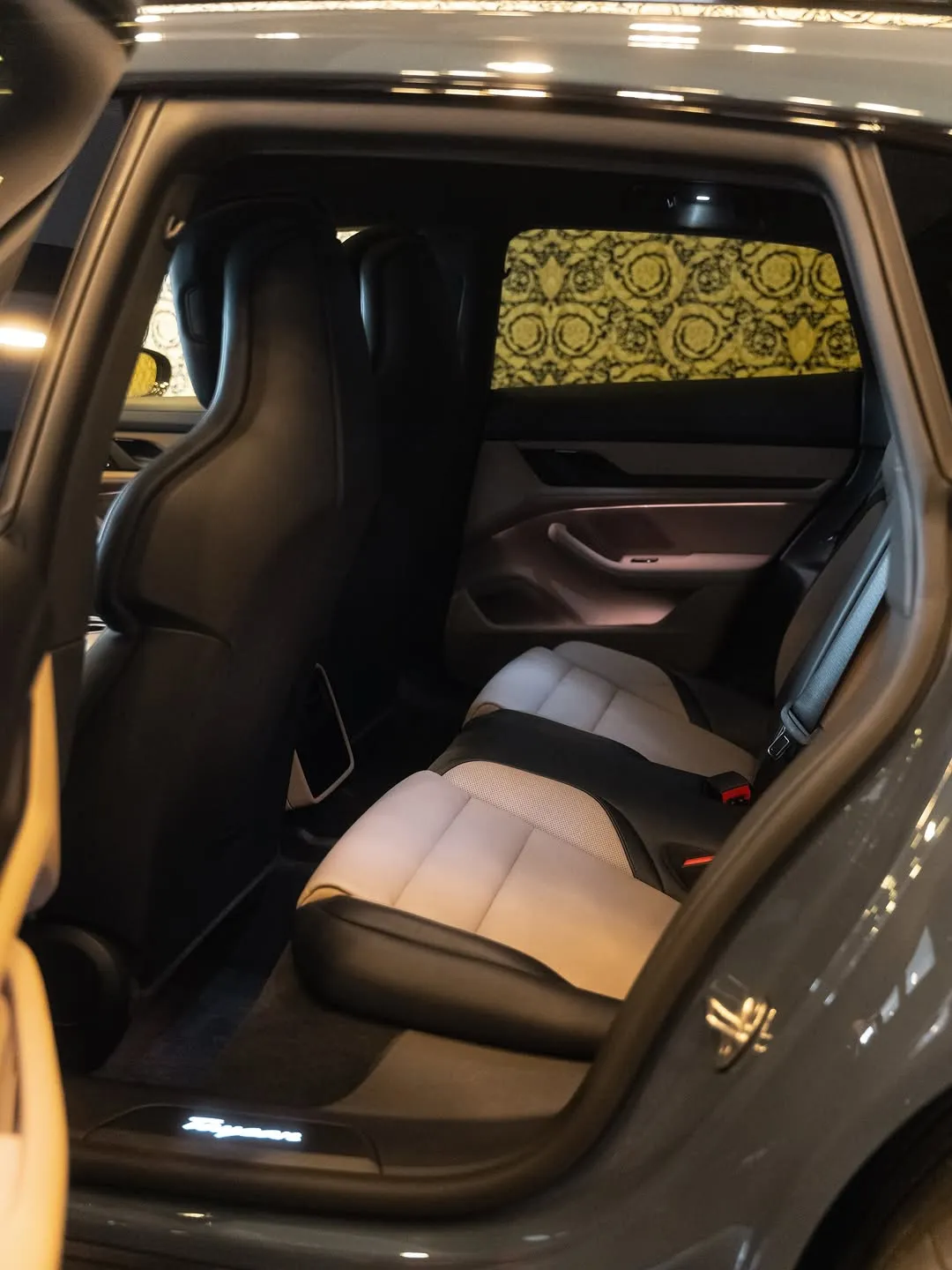 Porsche Taycan GTS Sport Turismo