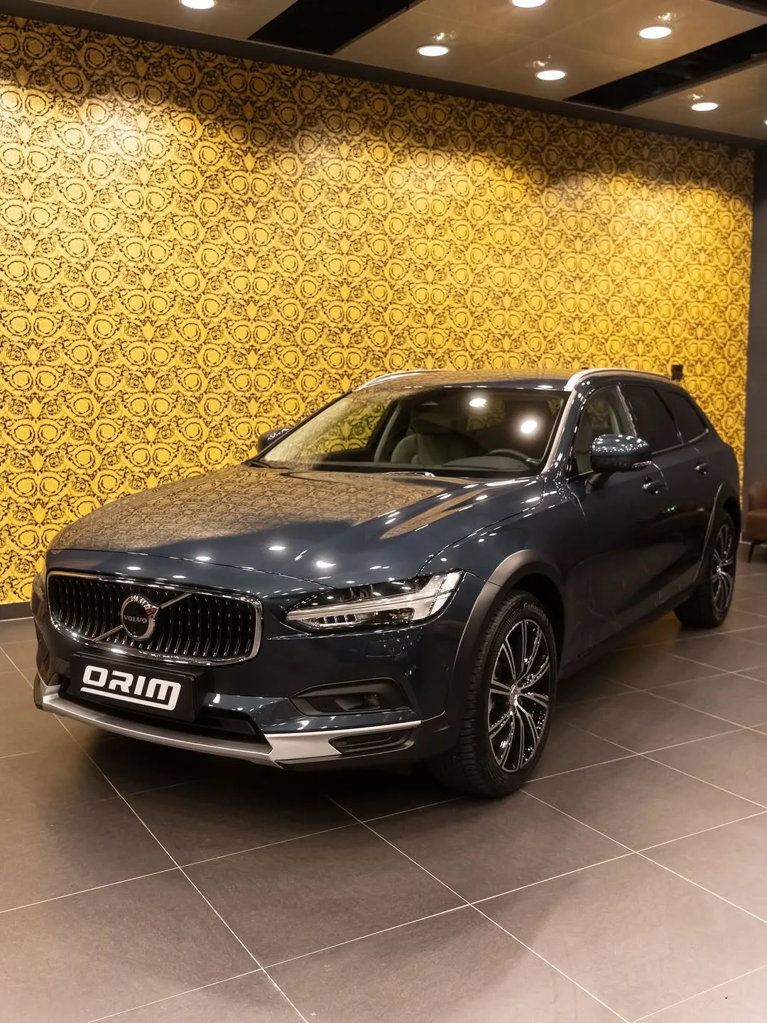 Volvo V90 Cross Country